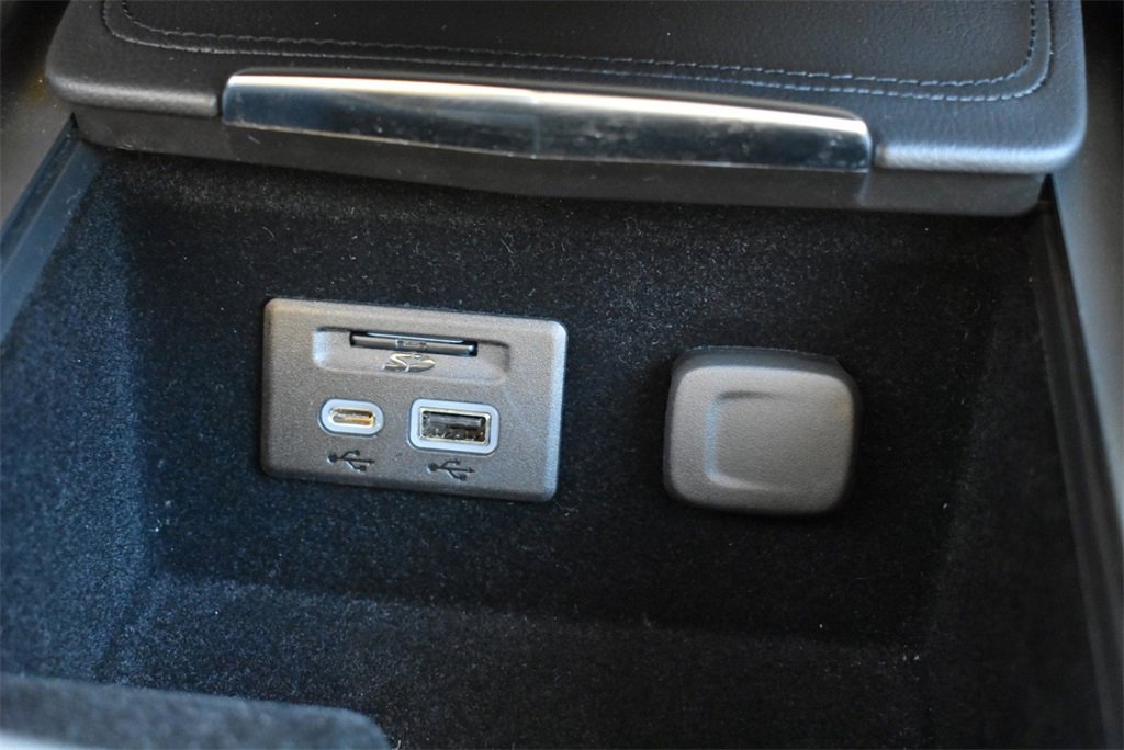 Used 2022 Cadillac XT4 Premium Luxury image 23