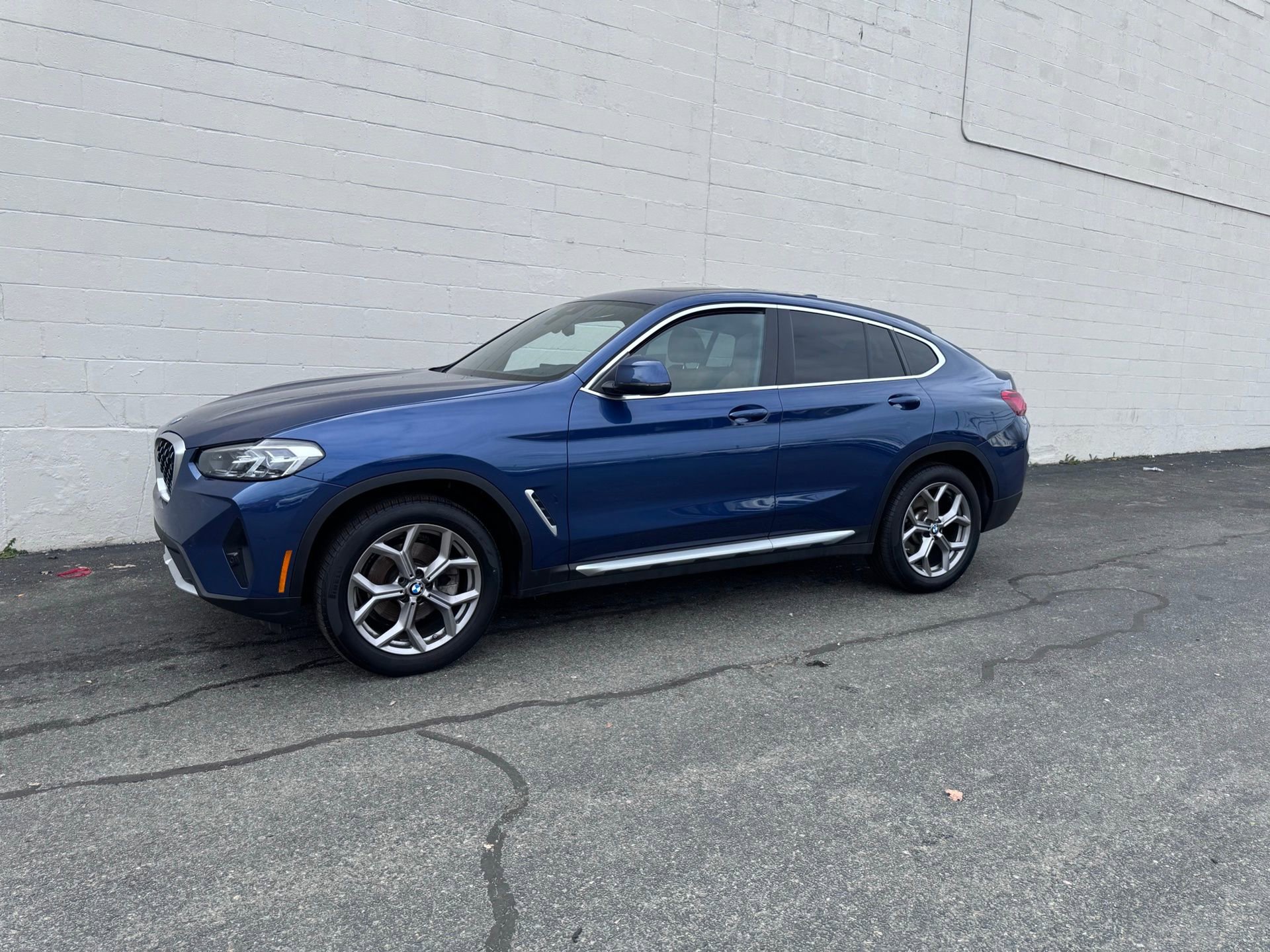 Used 2023 BMW X4 xDrive30i