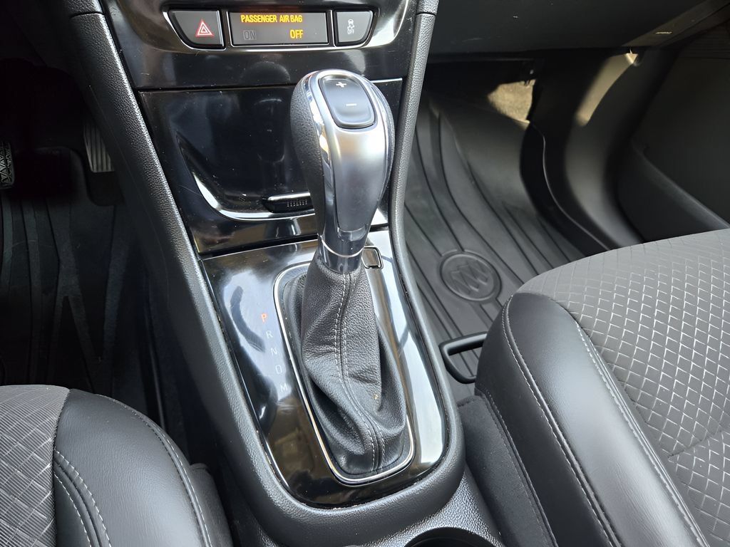 Used 2020 Buick Encore Preferred FWD image 18