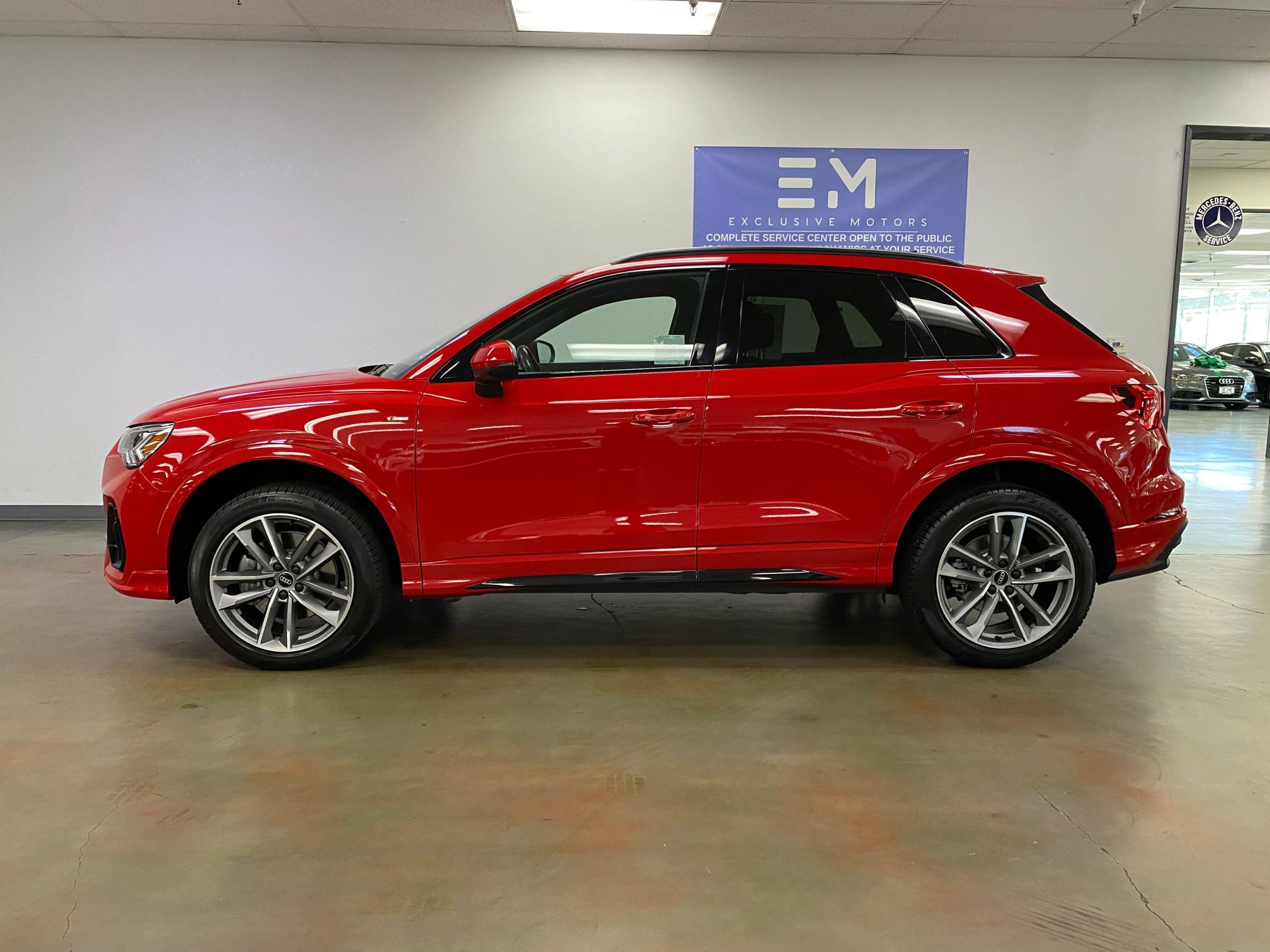 Used 2024 Audi Q3 2.0T Premium AWD/4WD image 8