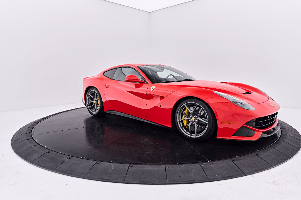Used 2016 Ferrari F12 Berlinetta RWD image 19
