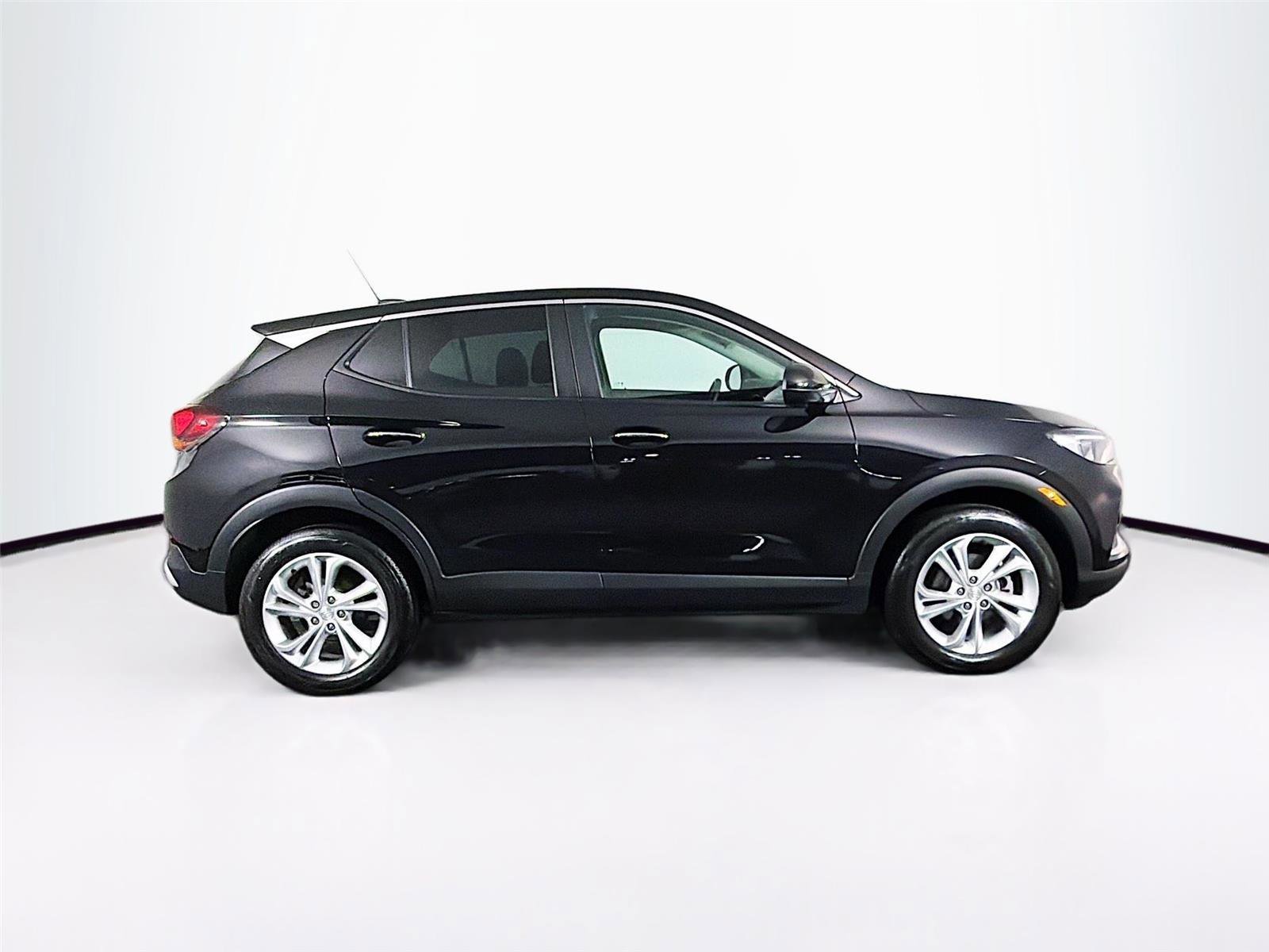 Used 2023 Buick Encore GX Preferred w/ Cold Weather Comfort Package image 8