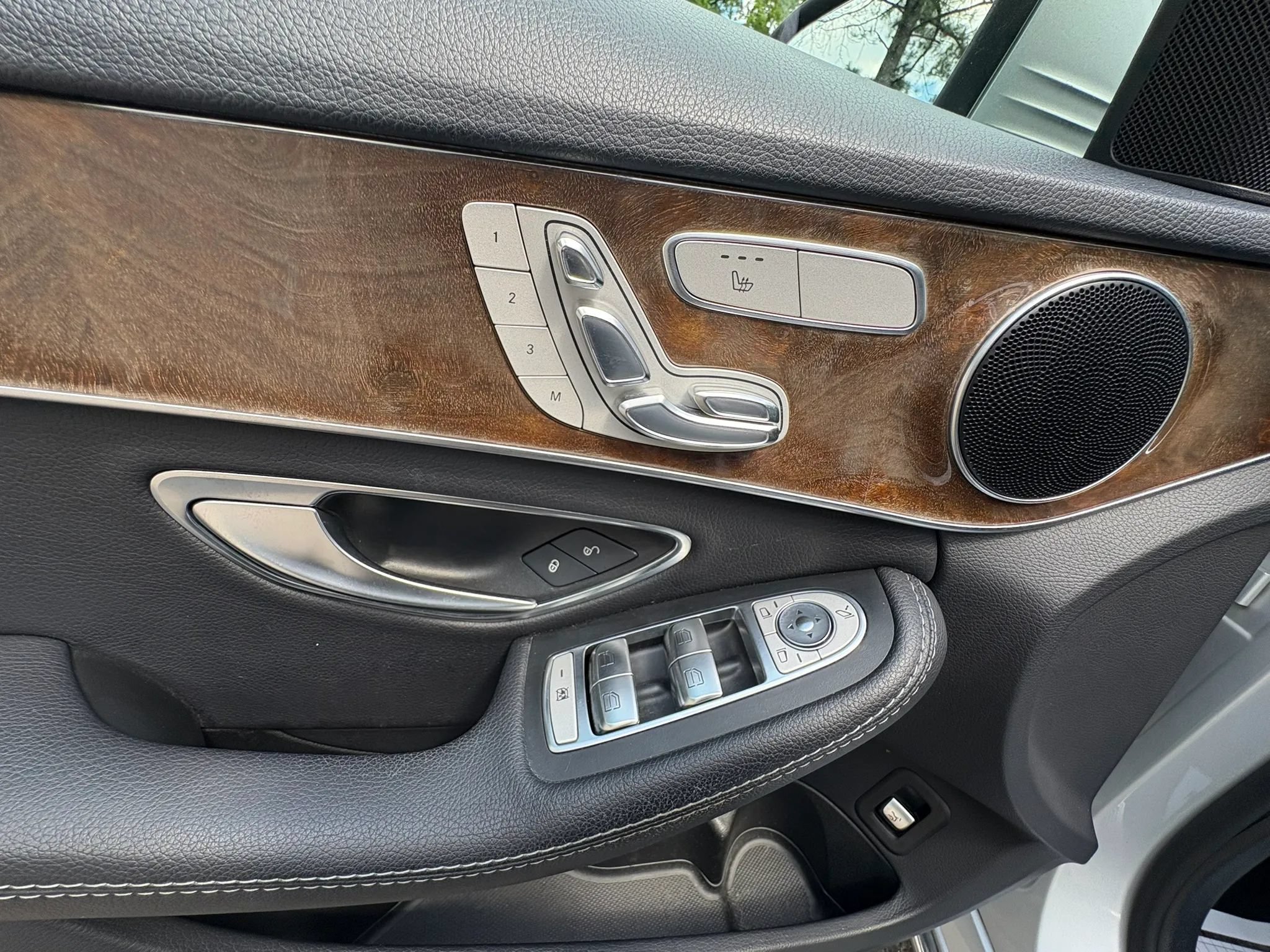 Used 2017 Mercedes-Benz C 300 4MATIC Sedan image 27