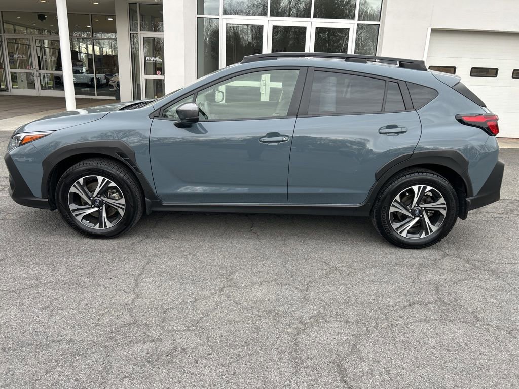Used 2024 Subaru Crosstrek 2.0i Premium image 2