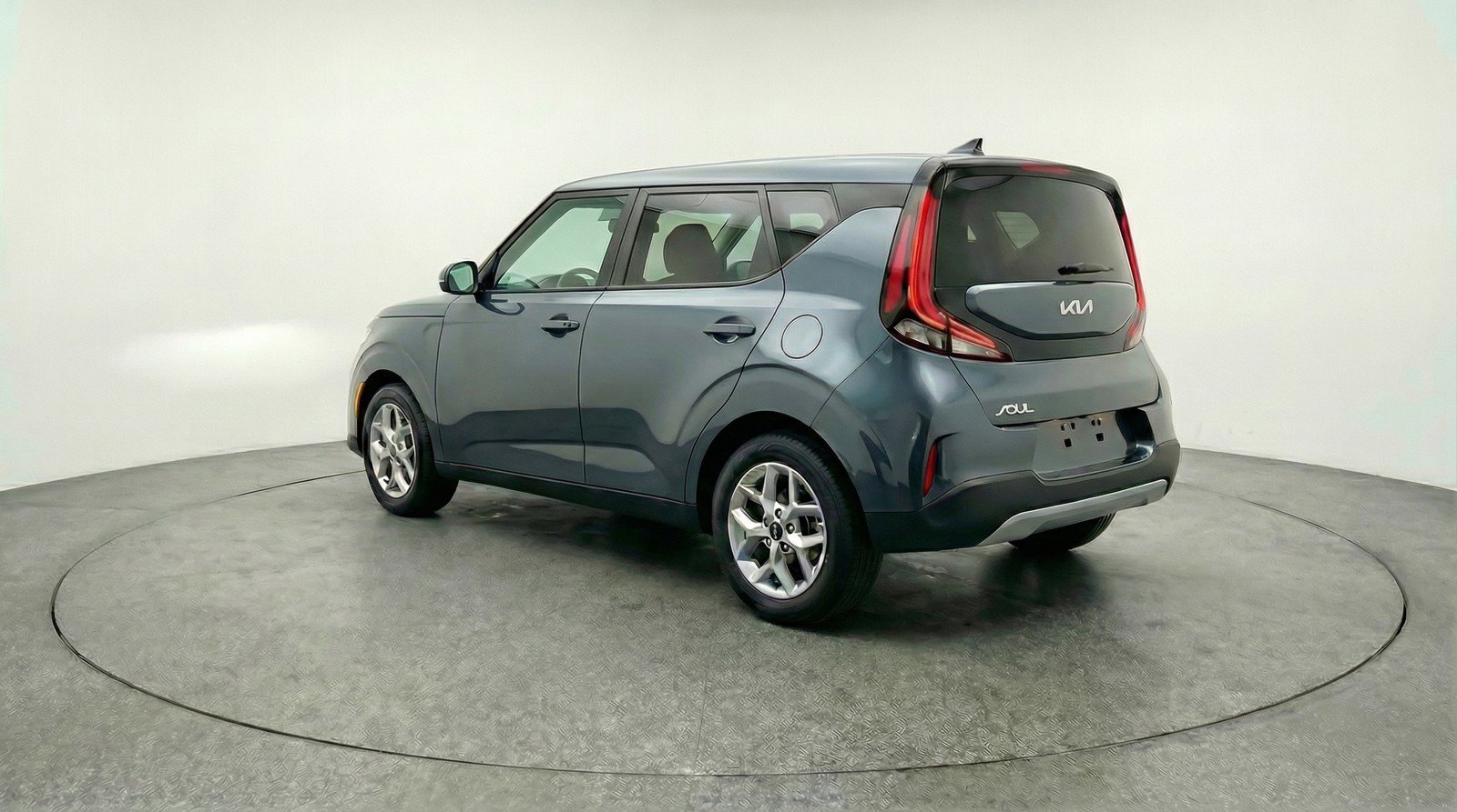Used 2025 Kia Soul LX w/ LX Technology Package image 6