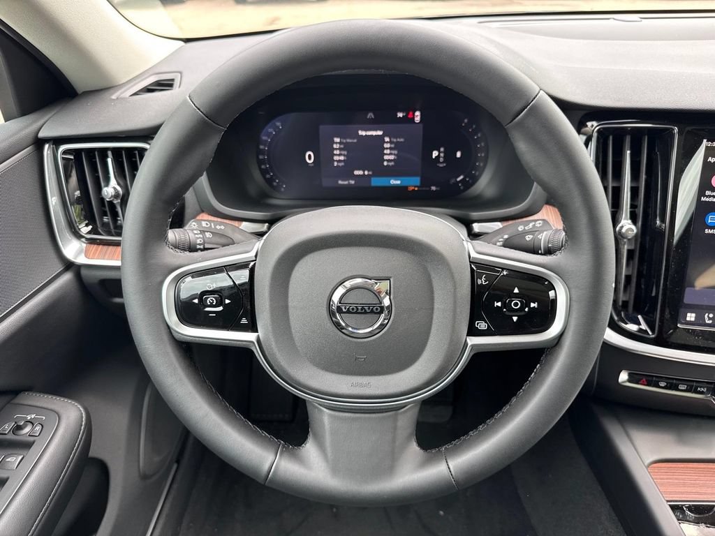 New 2026 Volvo V60 B5 Cross Country Plus w/ Climate Package AWD/4WD image 11
