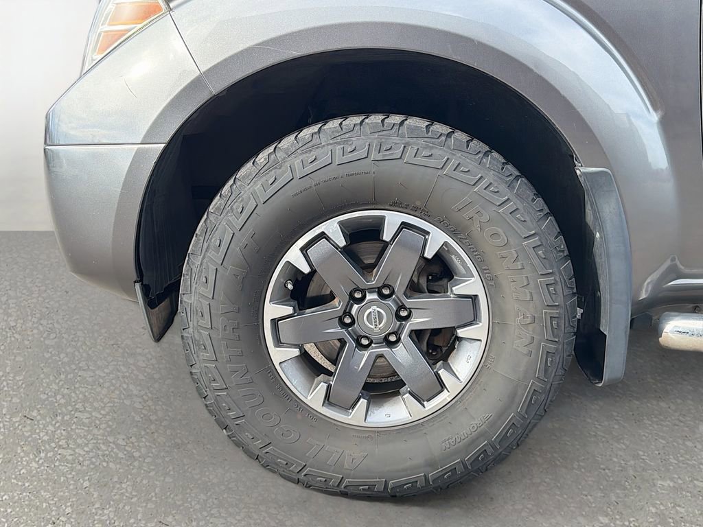 Used 2018 Nissan Frontier PRO-4X image 41