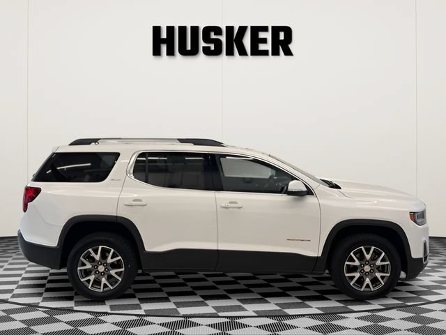 Used 2023 GMC Acadia SLT AWD/4WD image 2