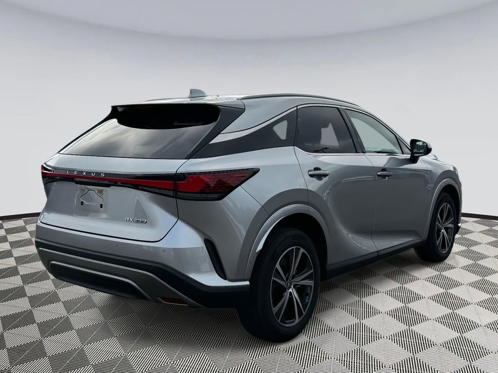 Used 2023 Lexus RX 350 Premium image 2