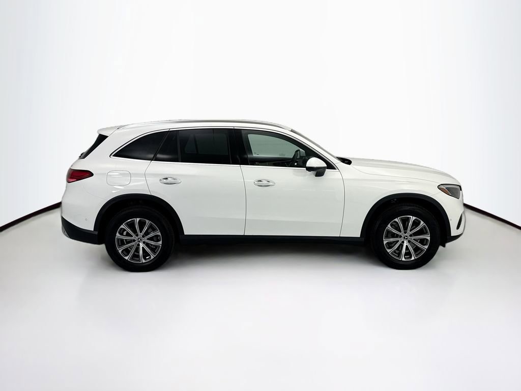 Certified 2026 Mercedes-Benz GLC 300 4MATIC image 4