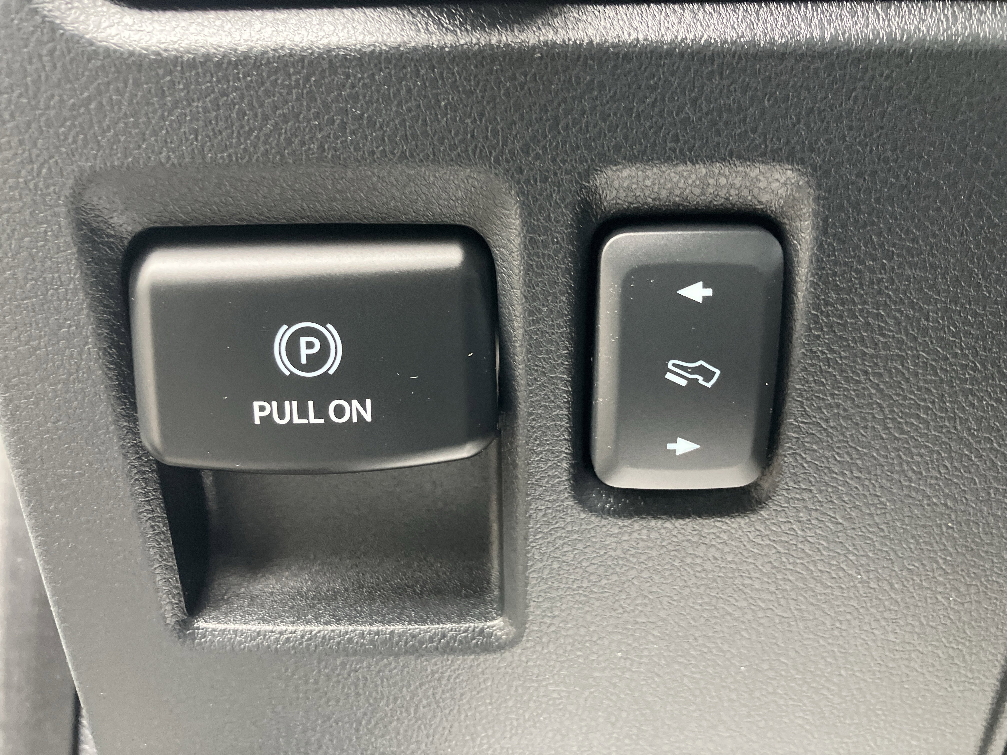 Certified 2023 Ford F150 Lariat w/ Equipment Group 502A High image 22