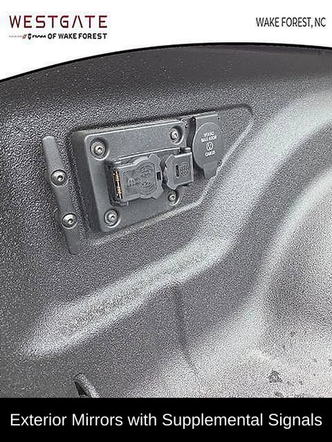 New 2026 RAM 2500 Laramie AWD/4WD image 31