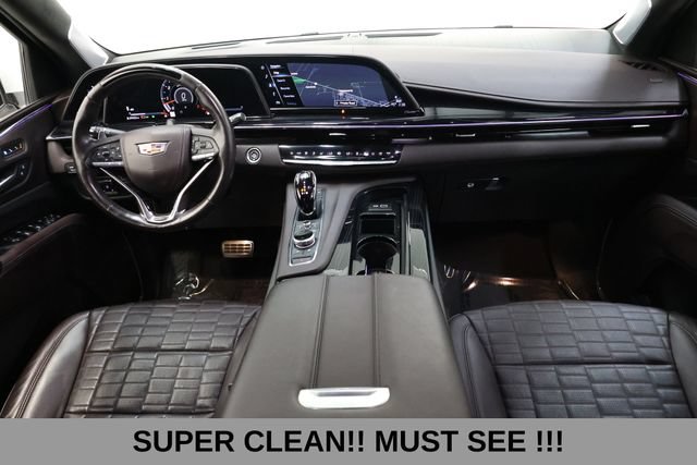 Used 2024 Cadillac Escalade ESV V w/ Heavy-Duty Trailer Package AWD/4WD image 18