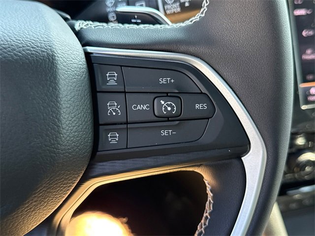 New 2025 Jeep Grand Cherokee L Altitude image 18