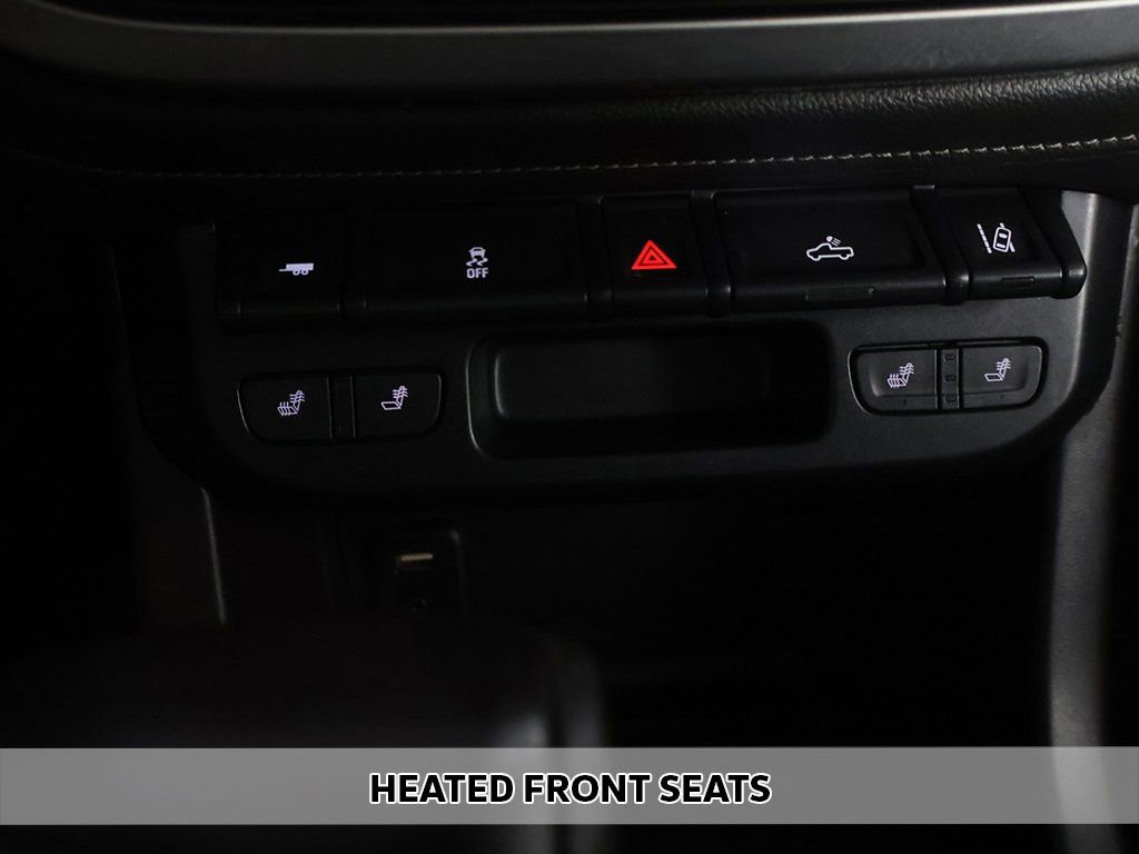 Used 2016 GMC Canyon SLT w/ Driver Alert Package image 4