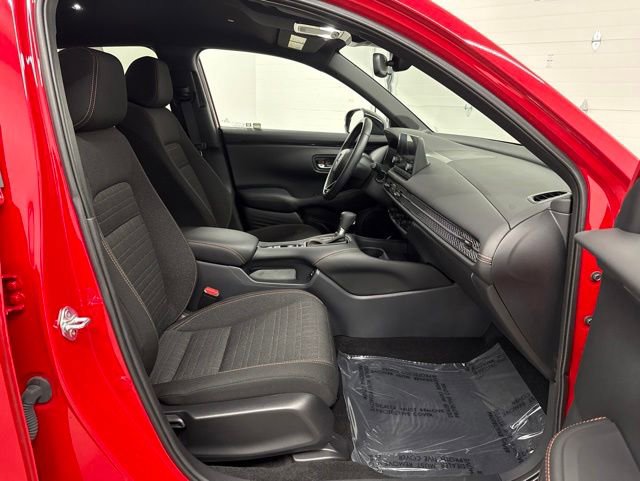 Certified 2025 Honda HR-V Sport image 22