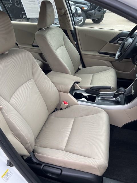 Used 2015 Honda Accord LX image 15
