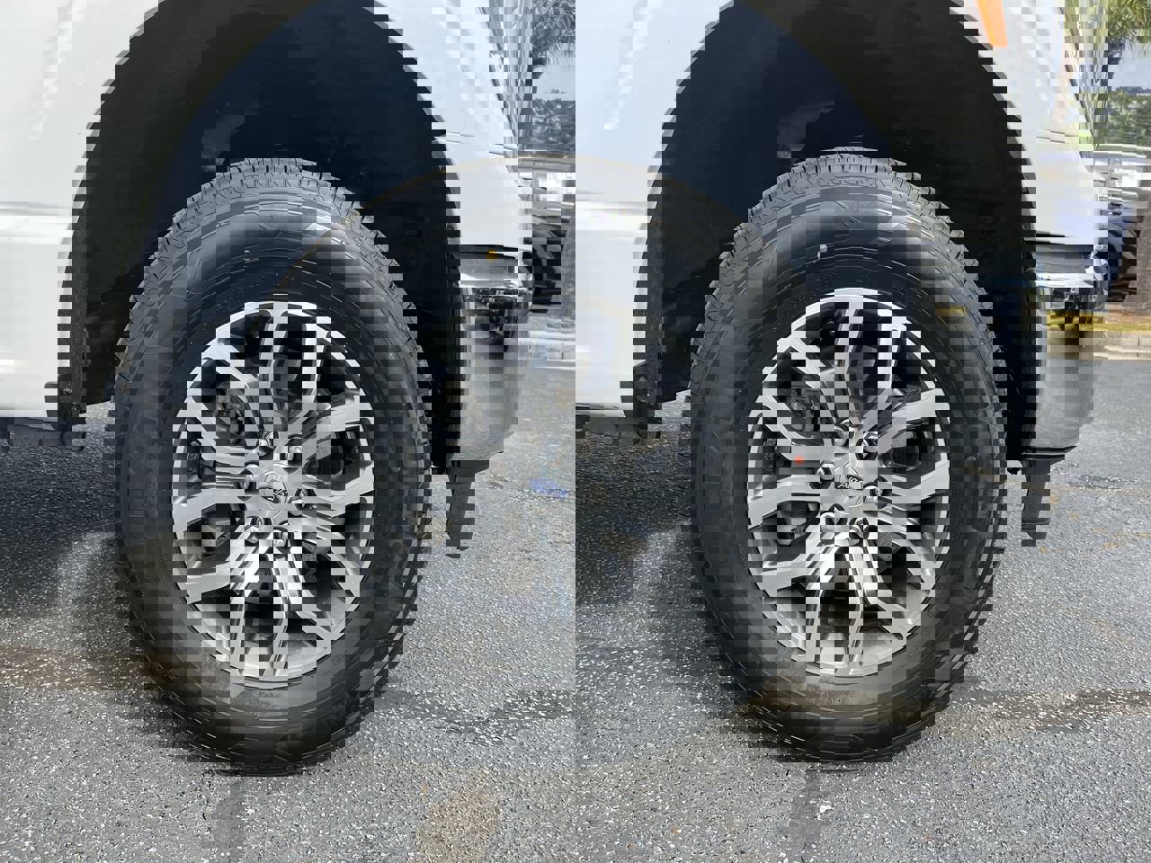 Used 2021 Ford F150 Lariat image 13