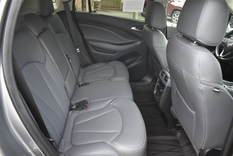 Used 2020 Buick Envision Essence image 27