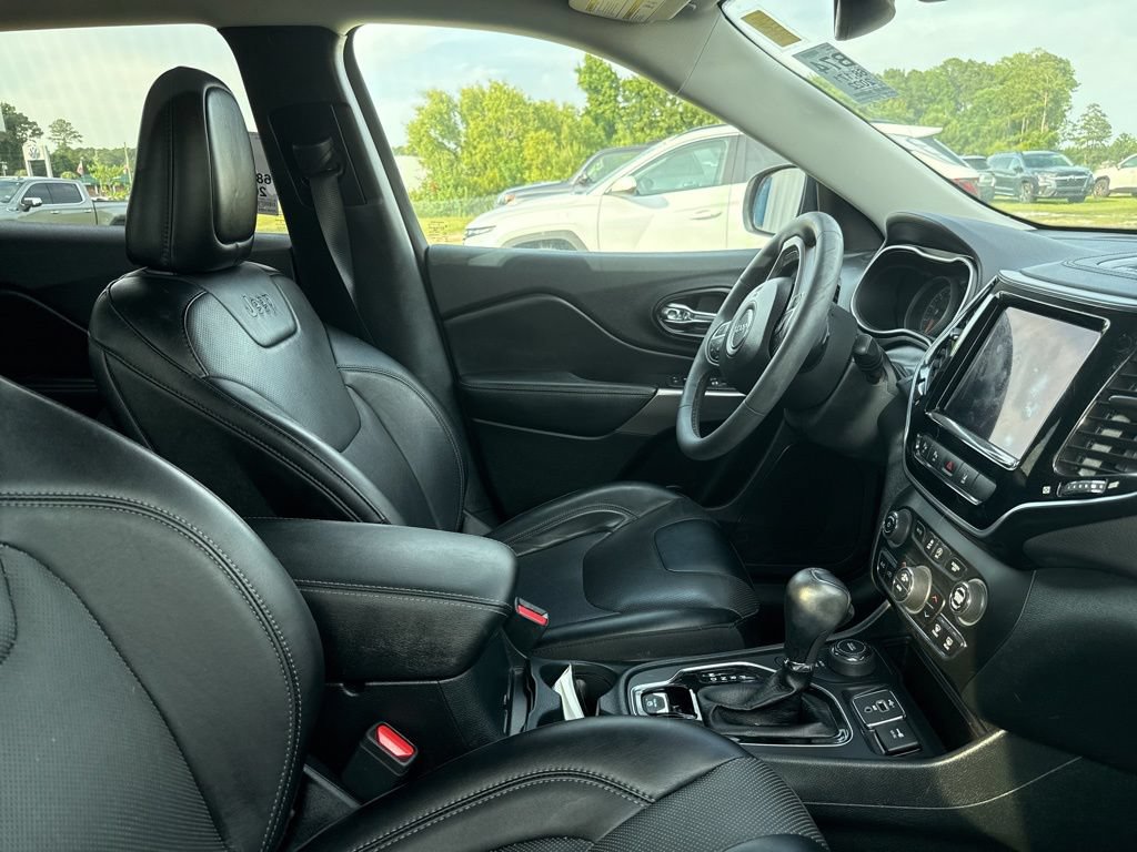 Used 2022 Jeep Cherokee Limited AWD/4WD image 12