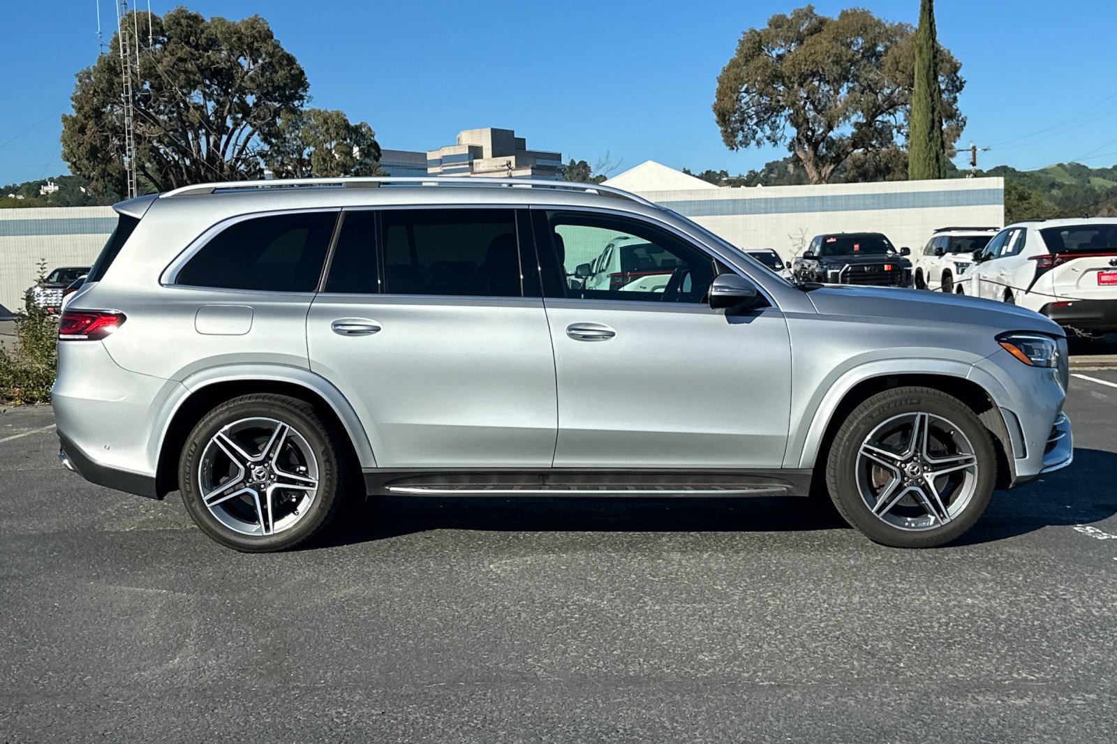 Used 2023 Mercedes-Benz GLS 450 450 image 7