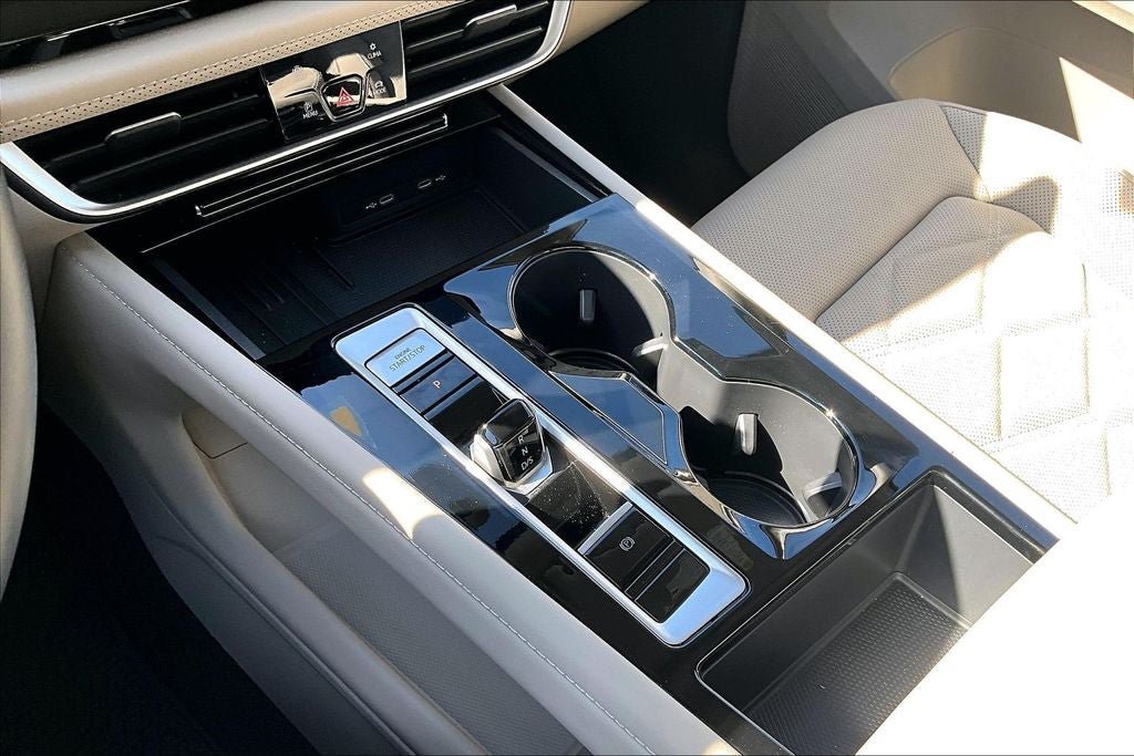 Certified 2026 Volkswagen Atlas SE w/ Panoramic Sunroof Package FWD image 17
