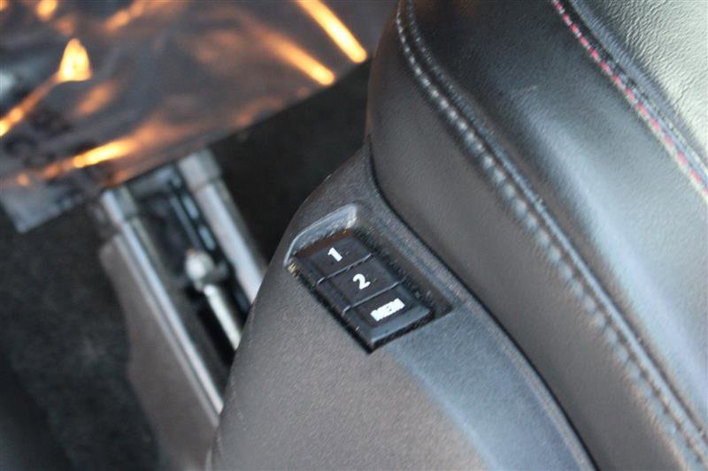 Used 2015 Chevrolet Equinox LTZ image 11