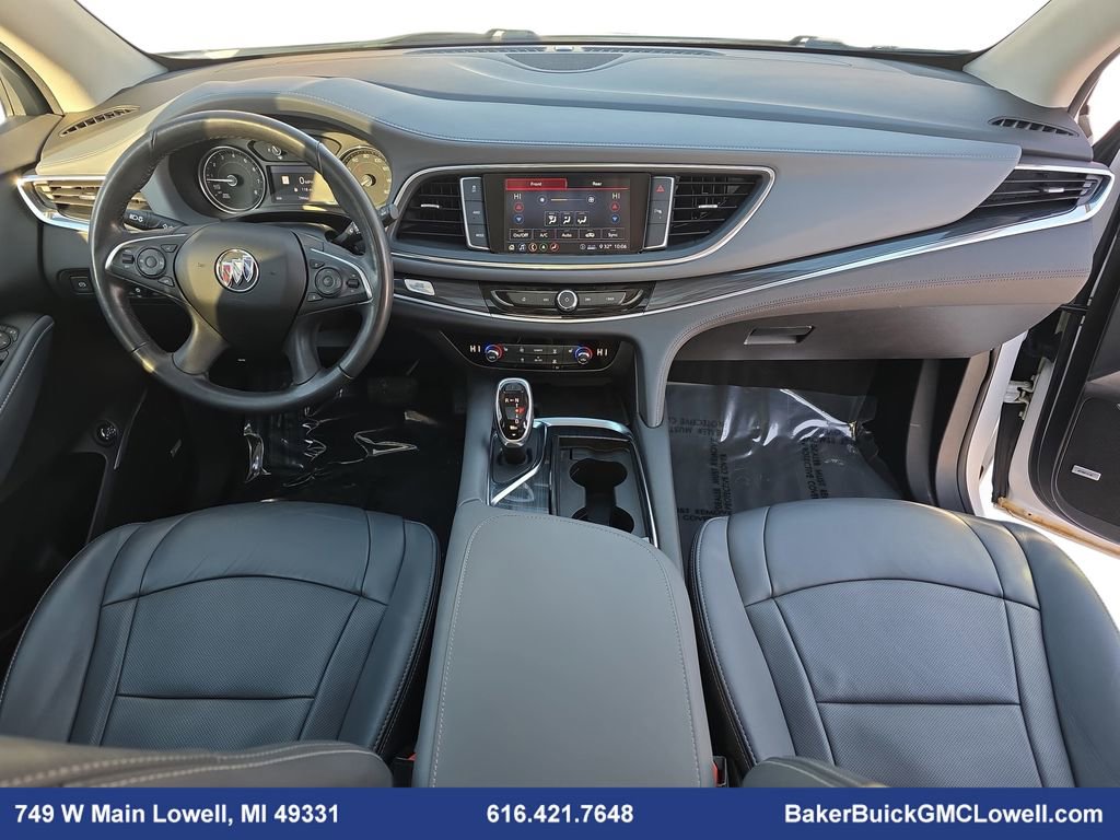 Used 2021 Buick Enclave Essence image 9