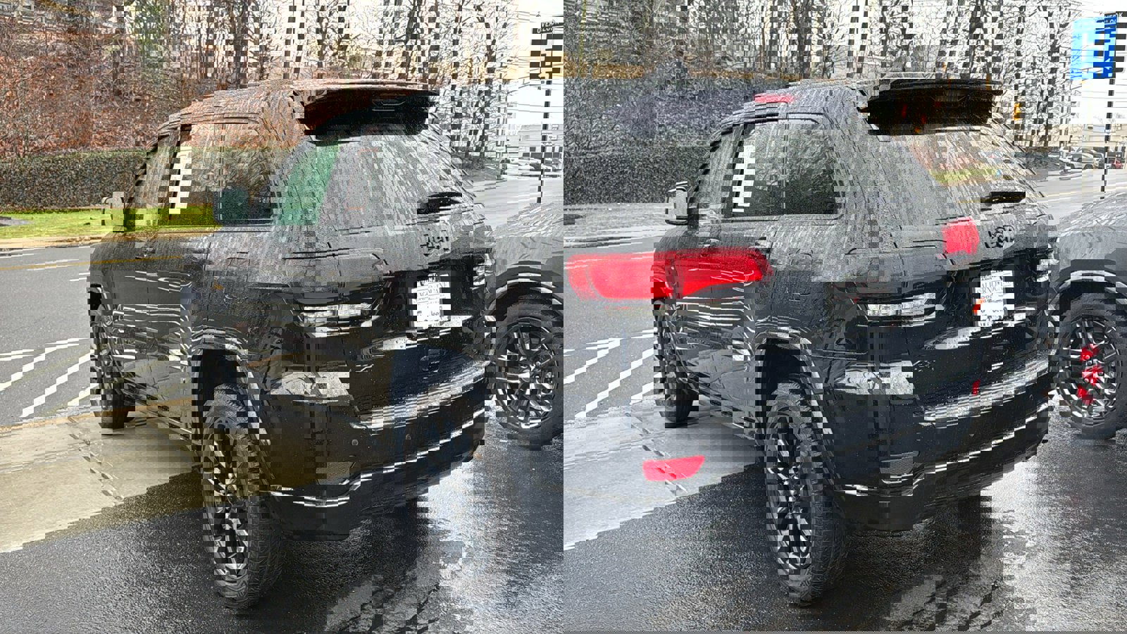 Certified 2022 Jeep Grand Cherokee Laredo X image 8