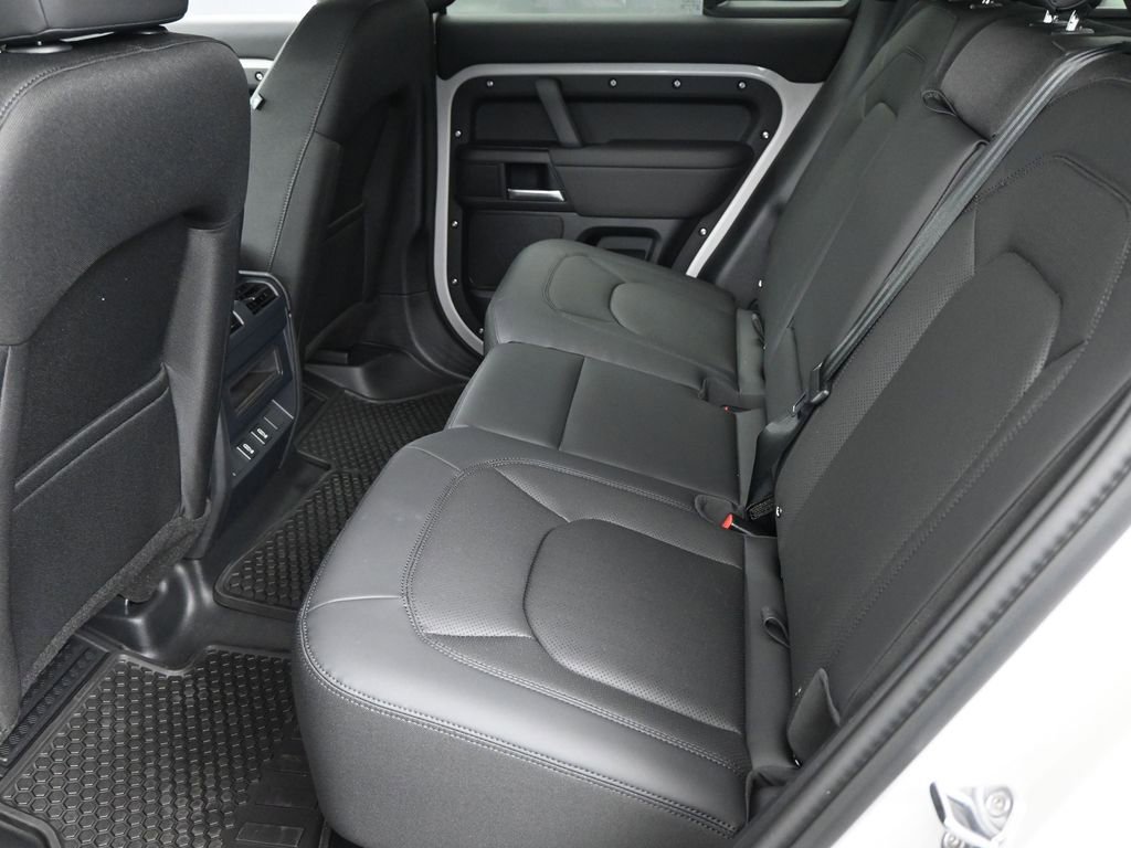 New 2026 Land Rover Defender 110 S AWD/4WD image 6