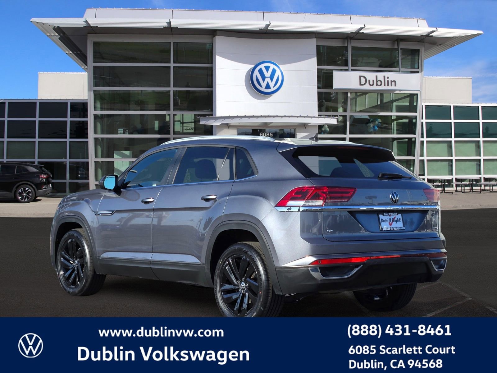 Certified 2021 Volkswagen Atlas Cross Sport SE w/ Panoramic Sunroof Package image 6