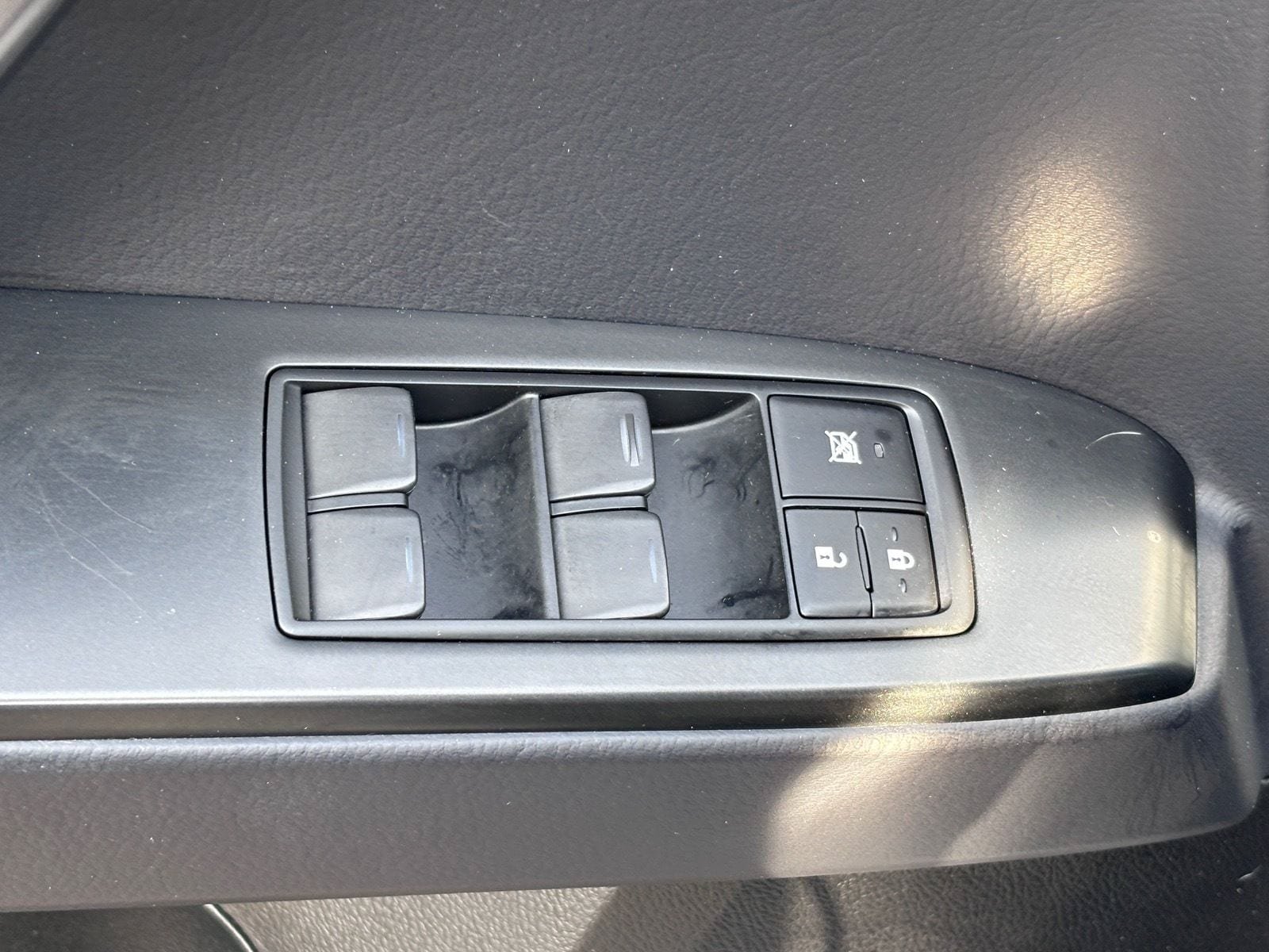 Used 2023 Lexus GX 460 w/ Black Line Special Edition AWD/4WD image 18