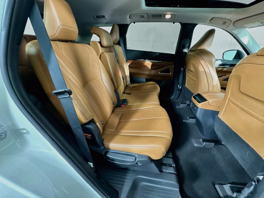 Certified 2023 INFINITI QX60 Sensory w/ Vision Package FWD image 39