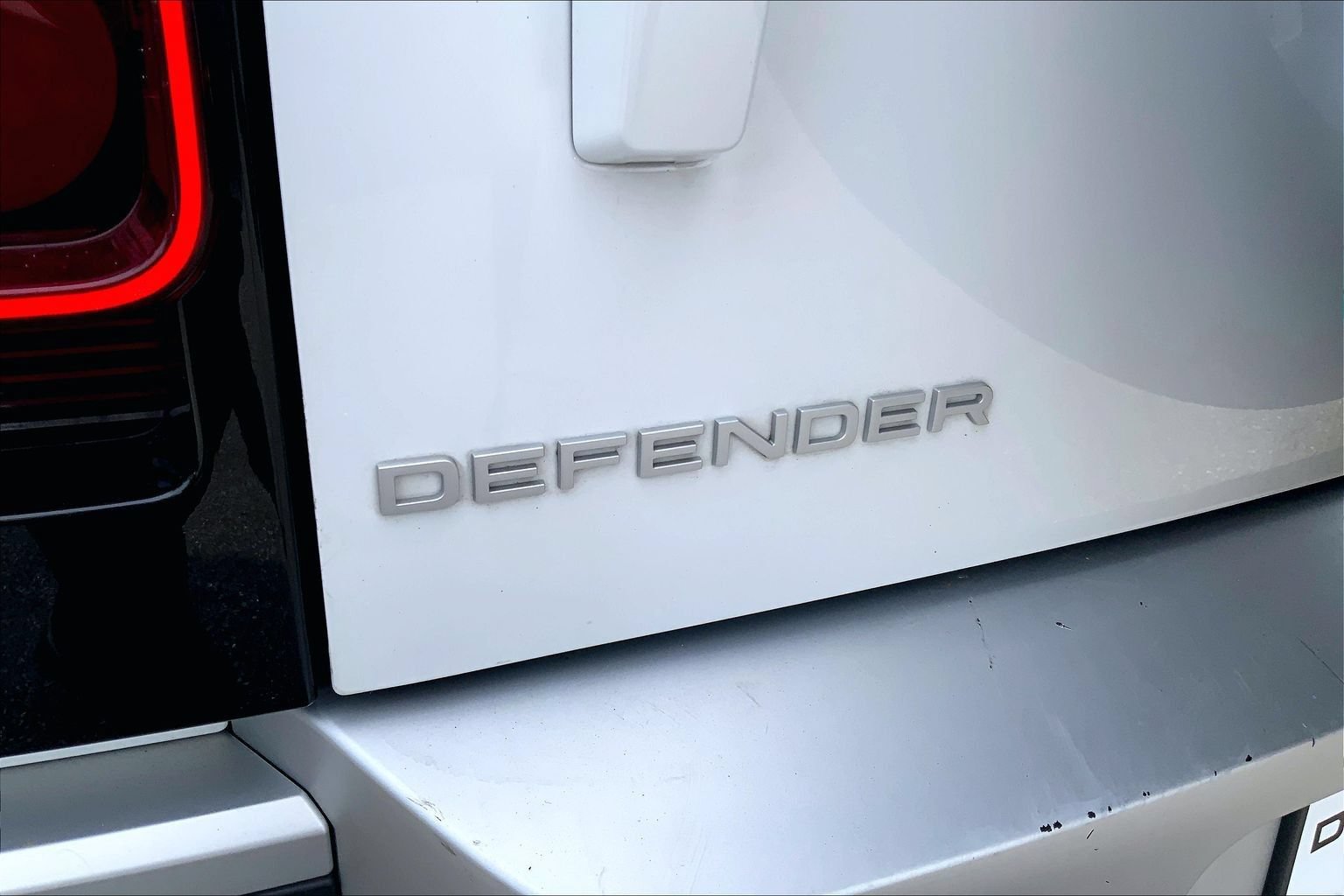 Certified 2024 Land Rover Defender 110 S AWD/4WD image 9