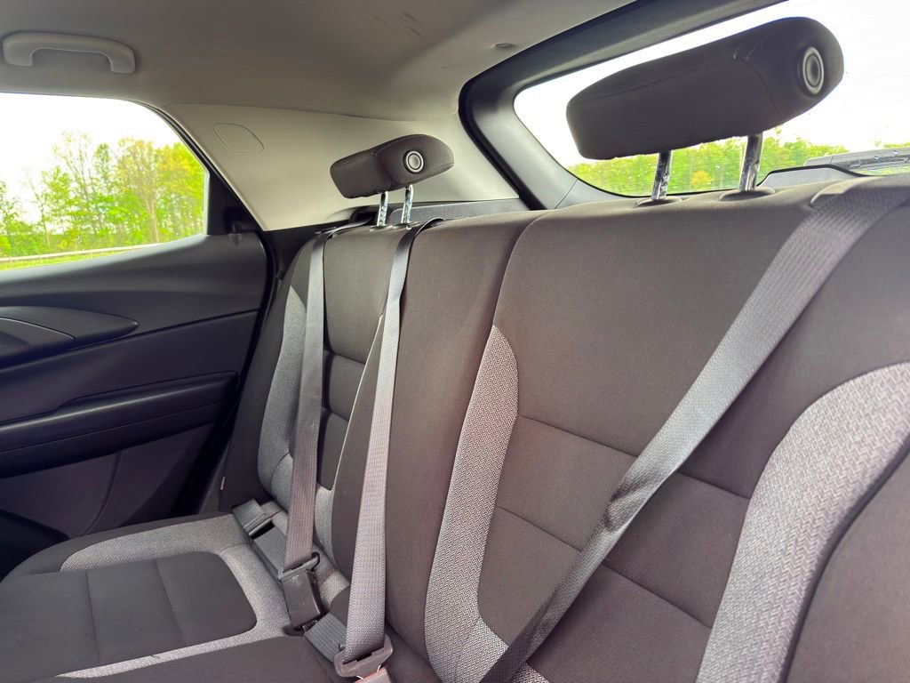 Used 2023 Chevrolet TrailBlazer LS FWD image 24