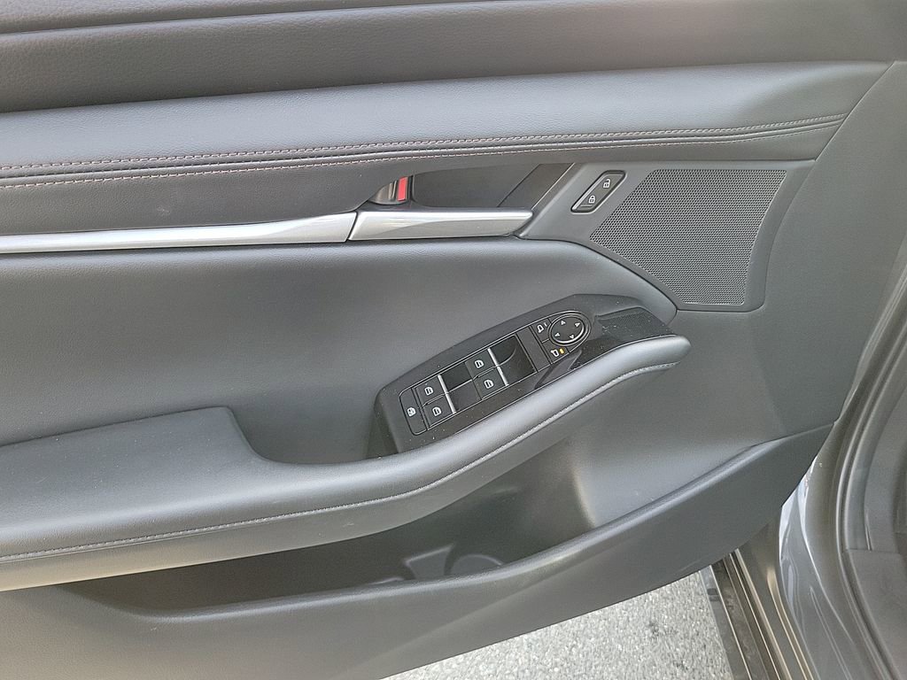 Used 2025 MAZDA MAZDA3 s image 13