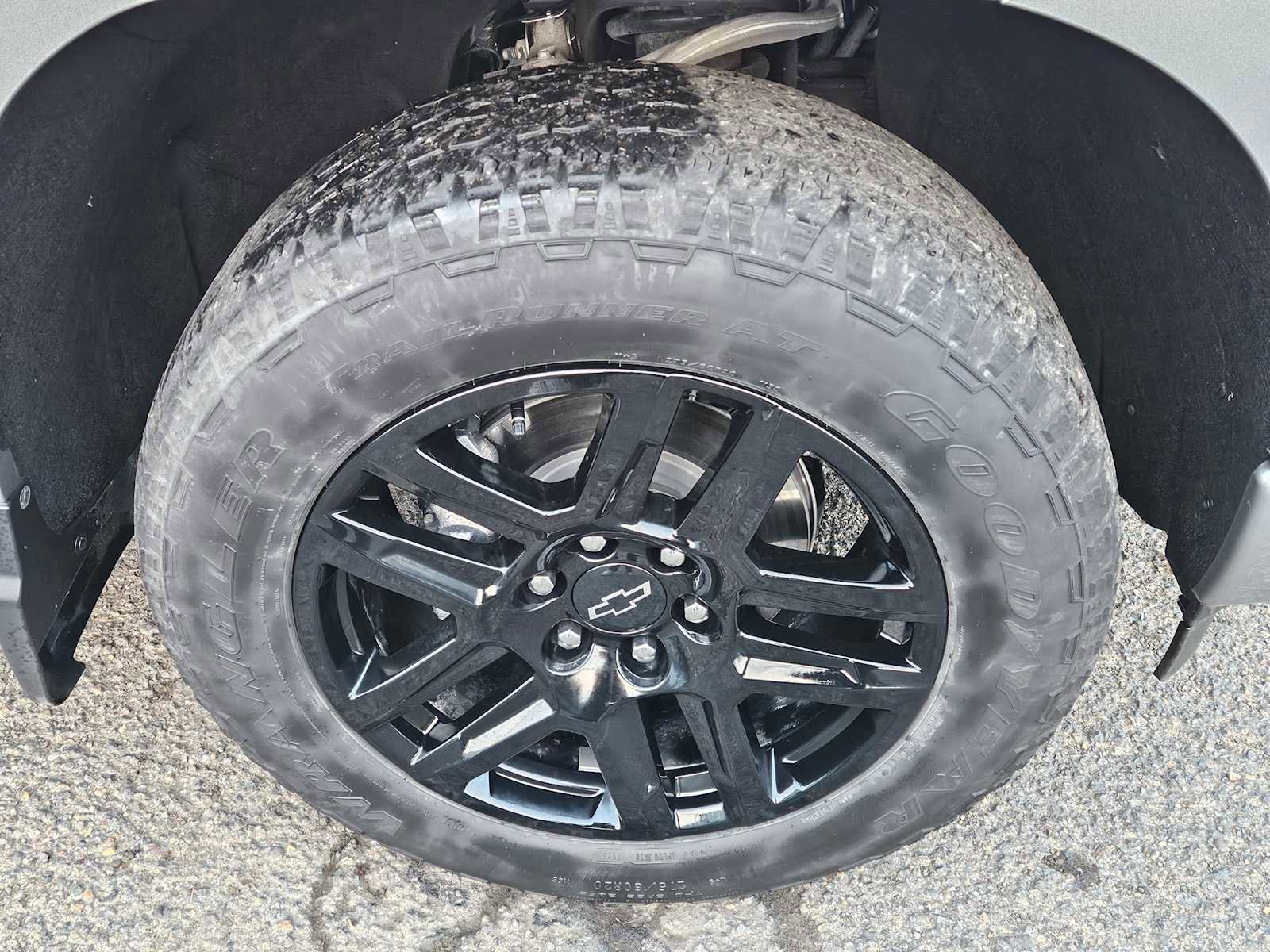 Used 2023 Chevrolet Silverado 1500 RST w/ Z71 Off-Road Package image 9