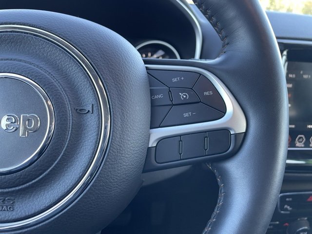 Used 2018 Jeep Compass Limited image 16