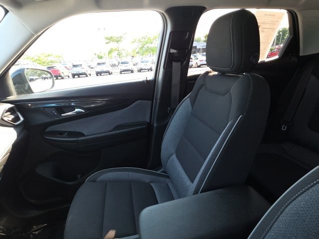 Used 2025 Chevrolet TrailBlazer LT AWD/4WD image 28