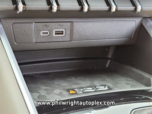 New 2025 Chevrolet Colorado ZR2 w/ Off-Road Front Bumper Package image 23