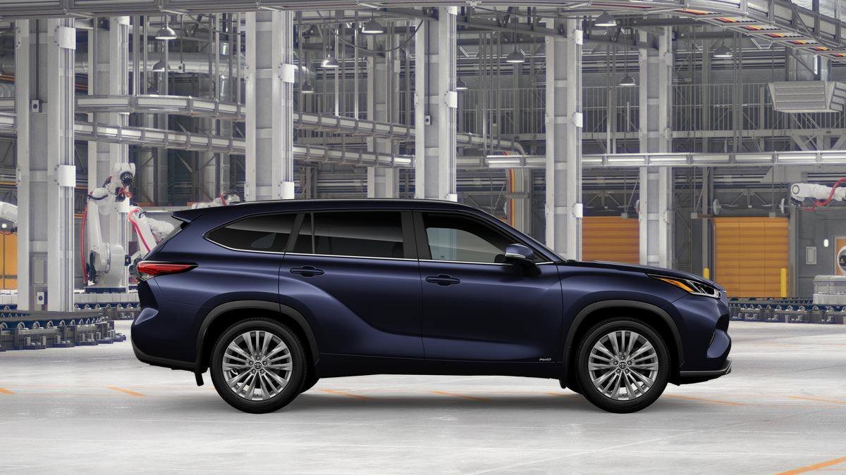 New 2026 Toyota Highlander Platinum image 14