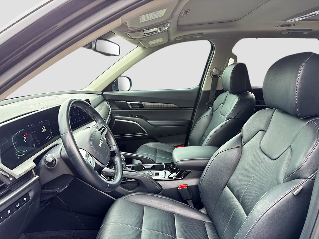 Used 2025 Kia Telluride EX FWD image 10
