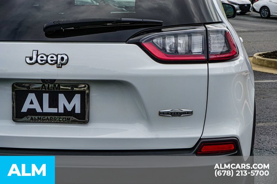Used 2021 Jeep Cherokee Latitude AWD/4WD image 12