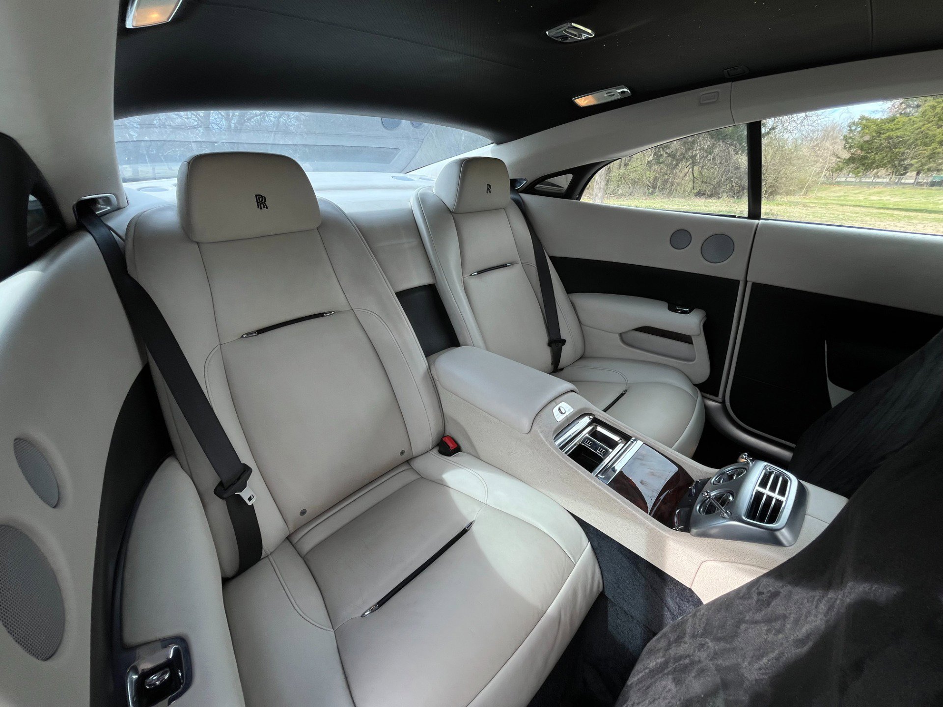 Used 2016 Rolls-Royce Wraith image 27