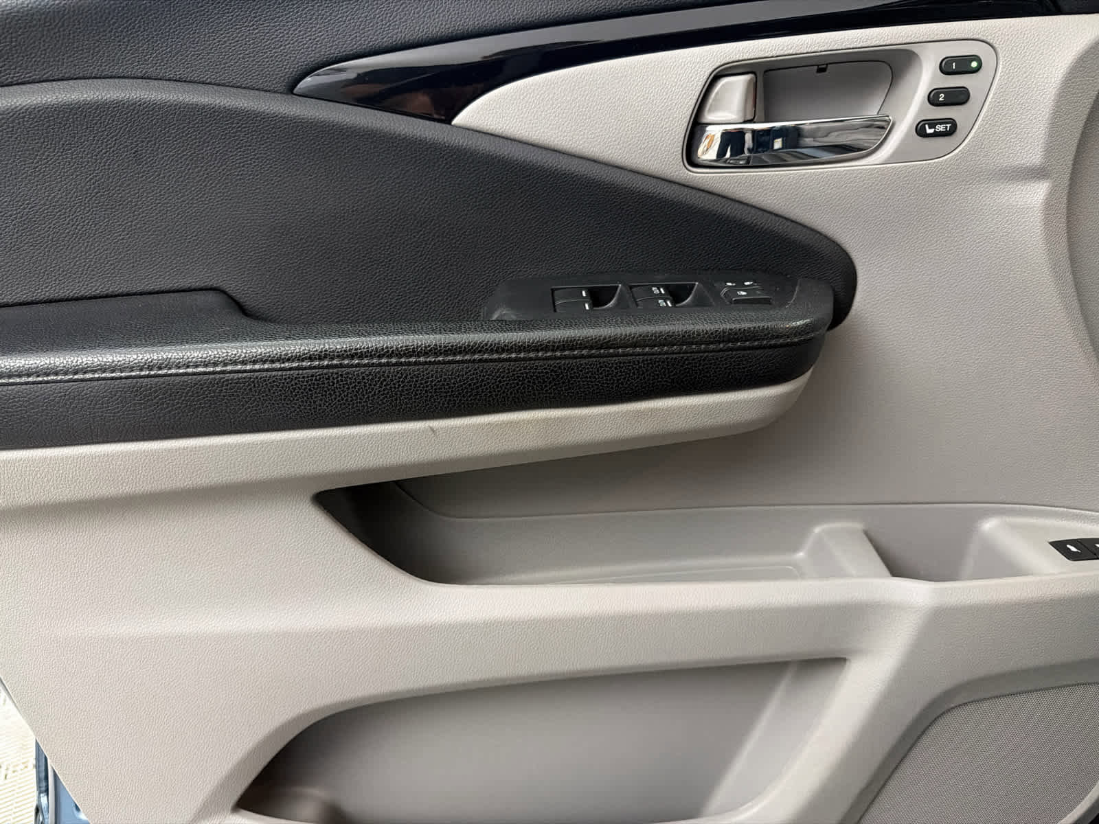 Used 2019 Honda Pilot Touring image 23