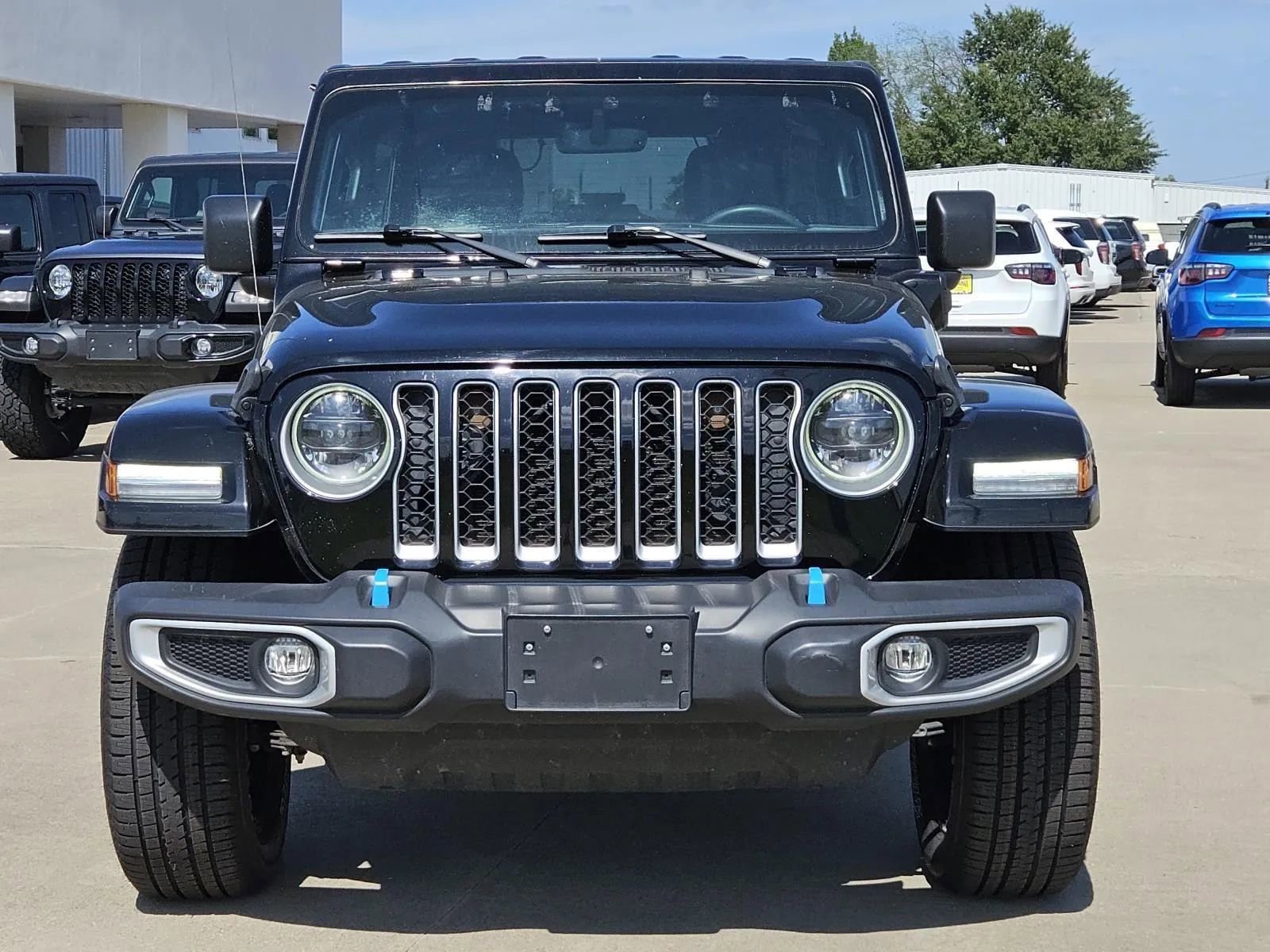 Used 2023 Jeep Wrangler Sahara image 2
