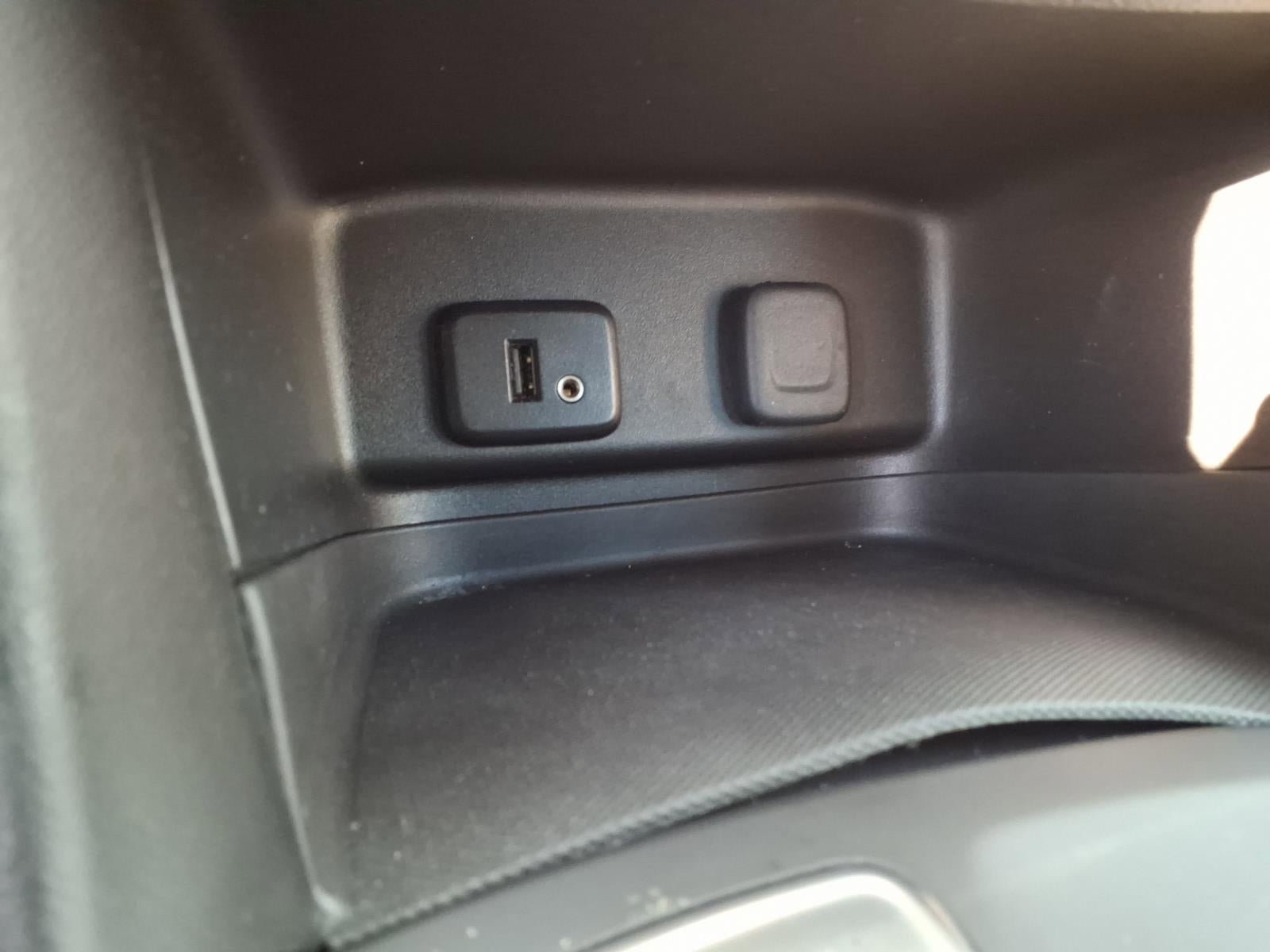 Used 2018 Chevrolet Equinox LS FWD image 10