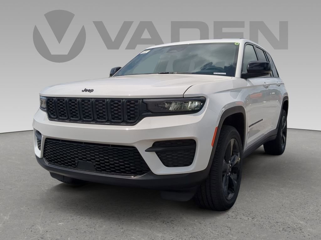 New 2025 Jeep Grand Cherokee Altitude image 20