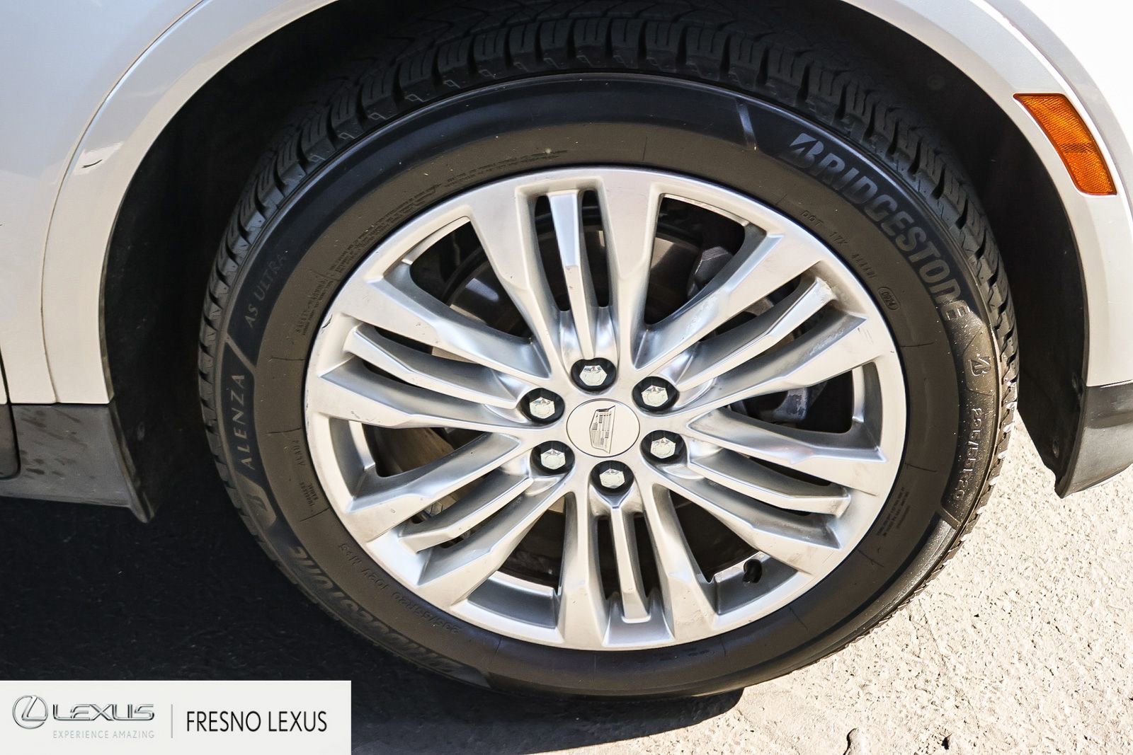 Used 2018 Cadillac XT5 Premium Luxury FWD image 9