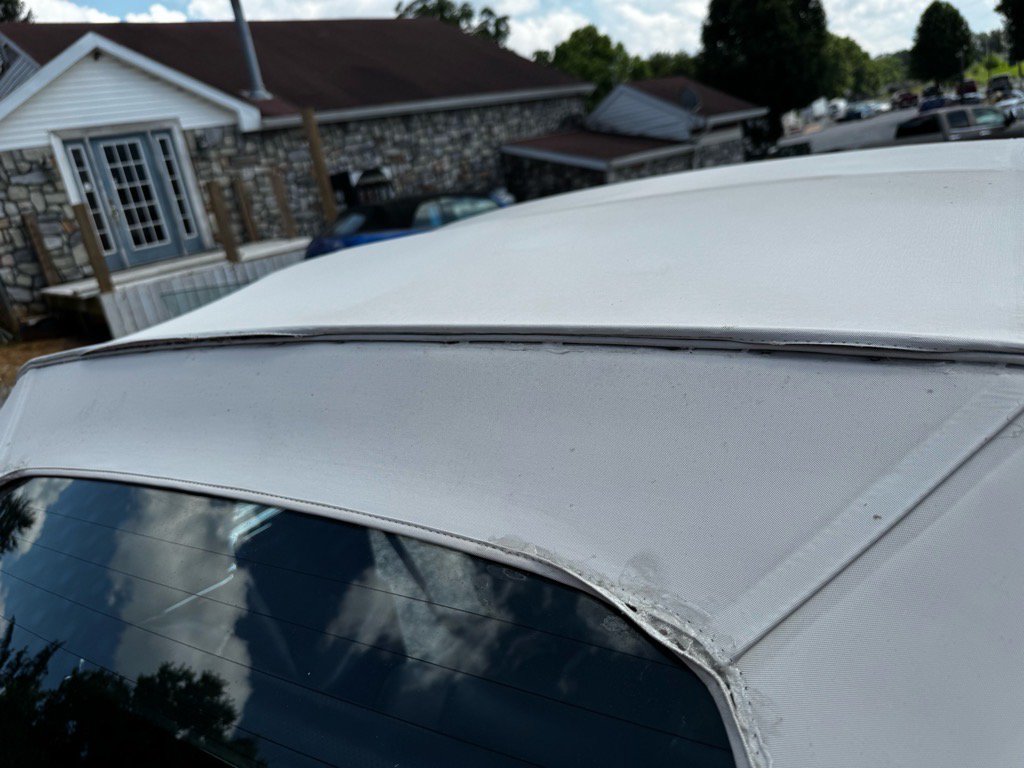 Used 1989 Chrysler LeBaron Premium FWD image 19